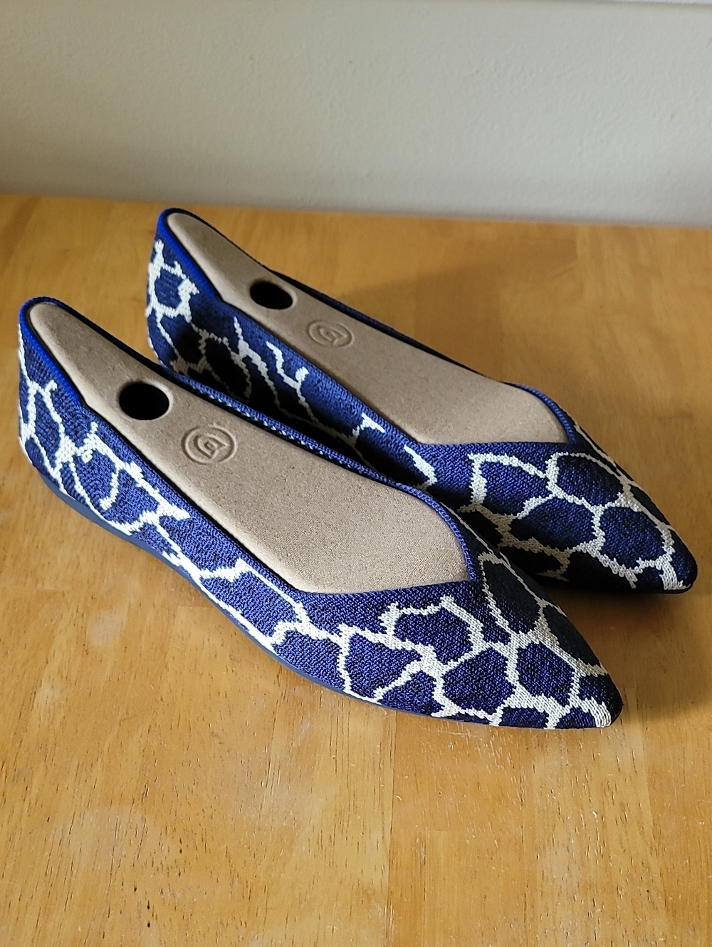 Rothy's The Point Flat Shoes Indigo Giraffe